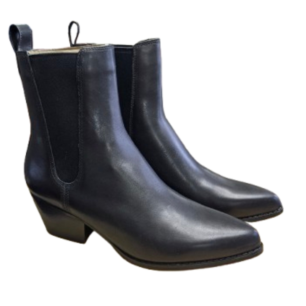 Michael Kors Kinlee Leather Bootie Size 7.5